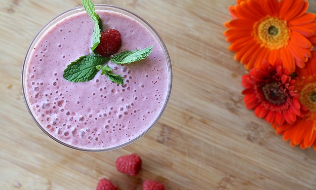 How To Make A Smoothie Without A Blender – 5 Easy Ways