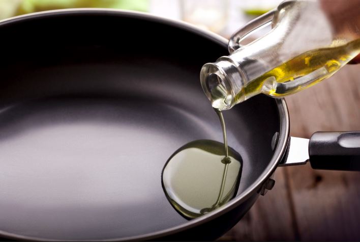 olive oil on pan