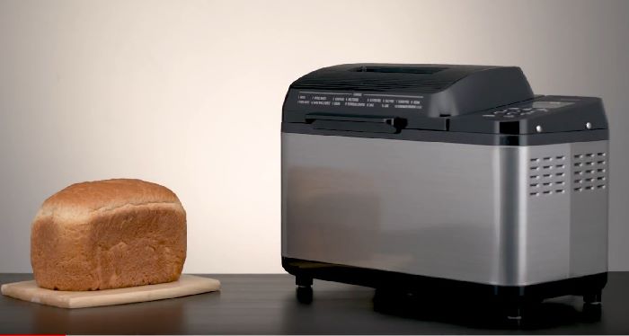 Zojirushi Bread Machine Reviews - Zojirushi BB-CEC20 vs BBCC-X20